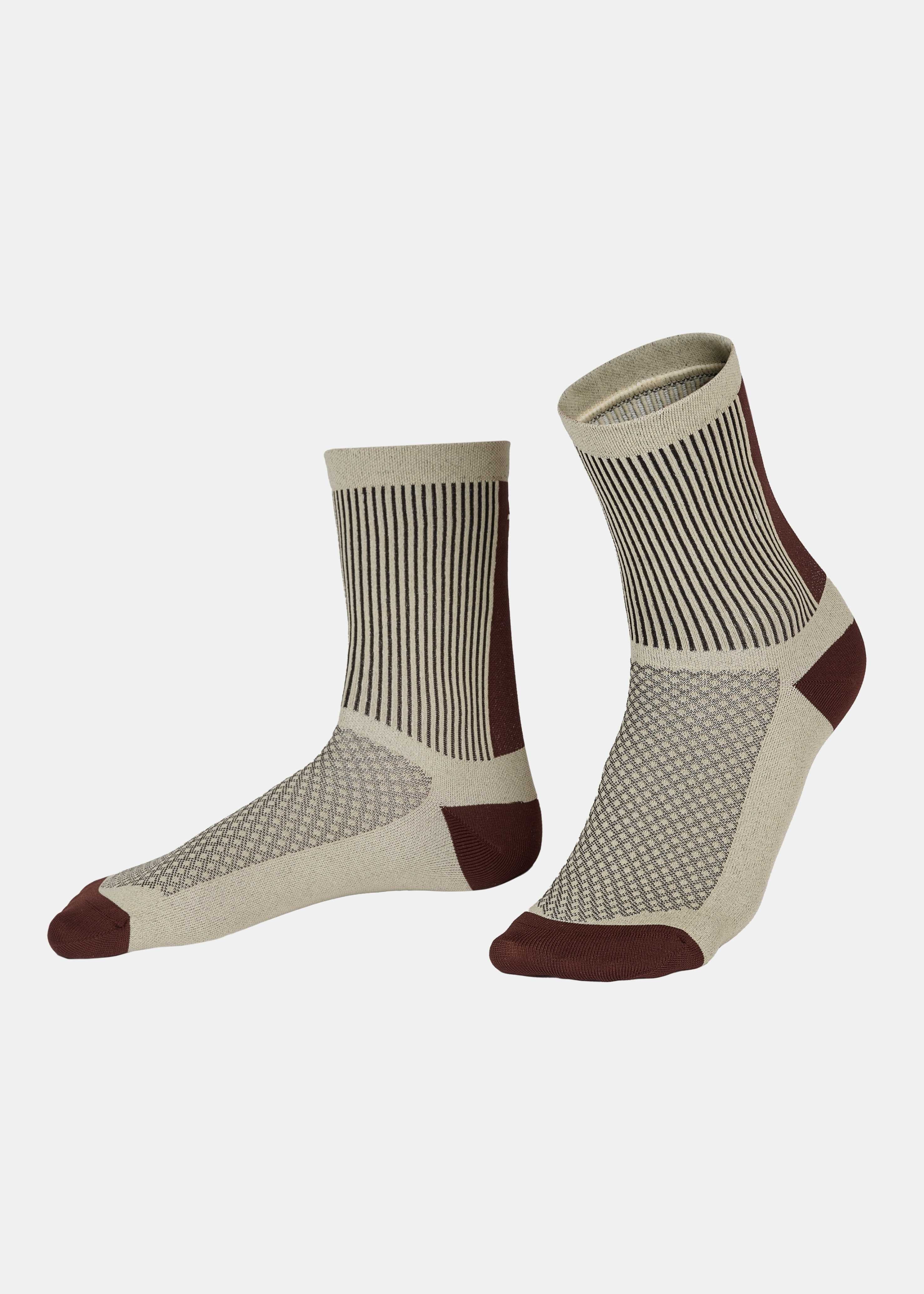 to the top Socks Golden Brown