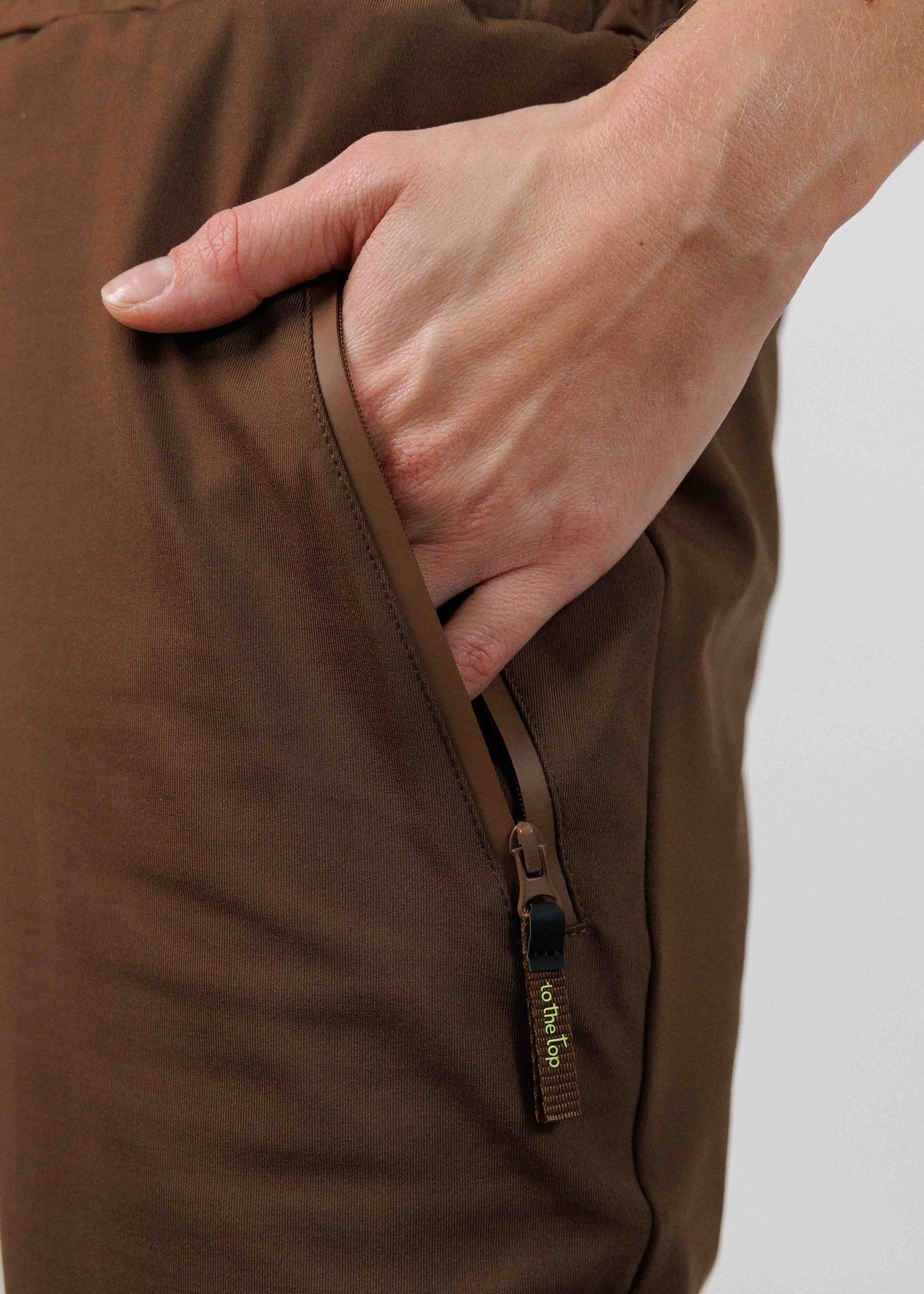 Pace Track Pants Brown