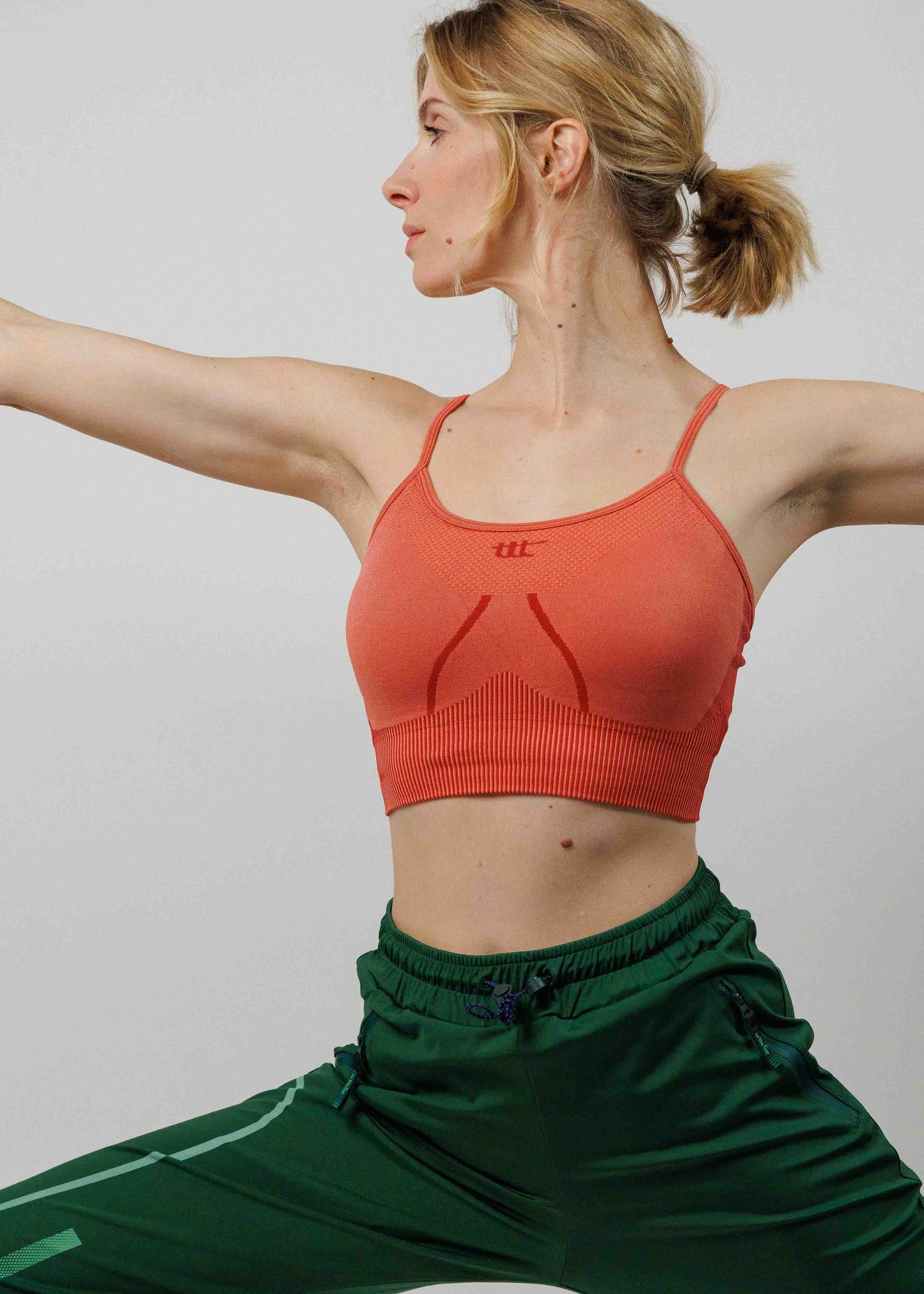 Seamless Sports Bra Coral