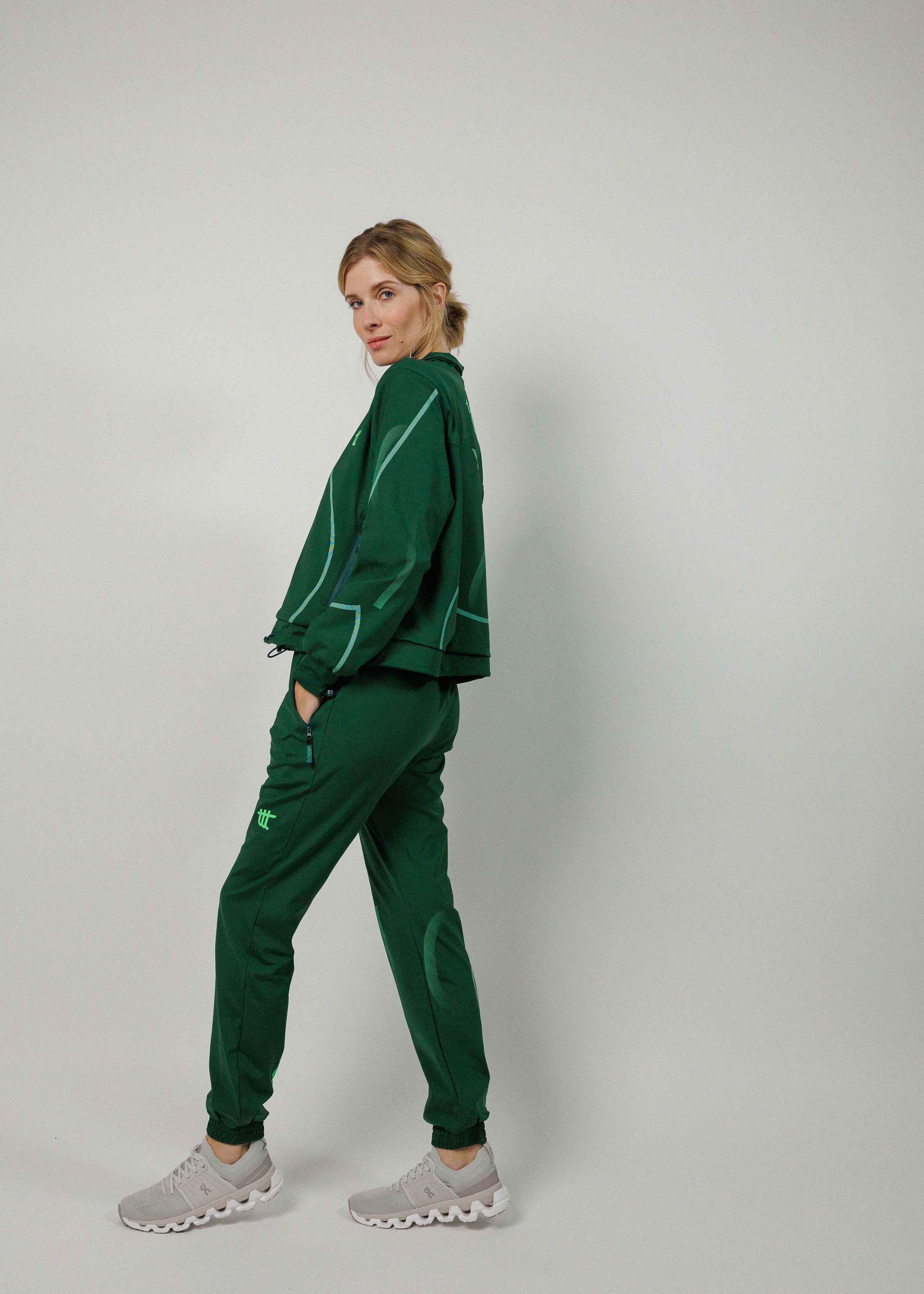 Pace Track Pants Green