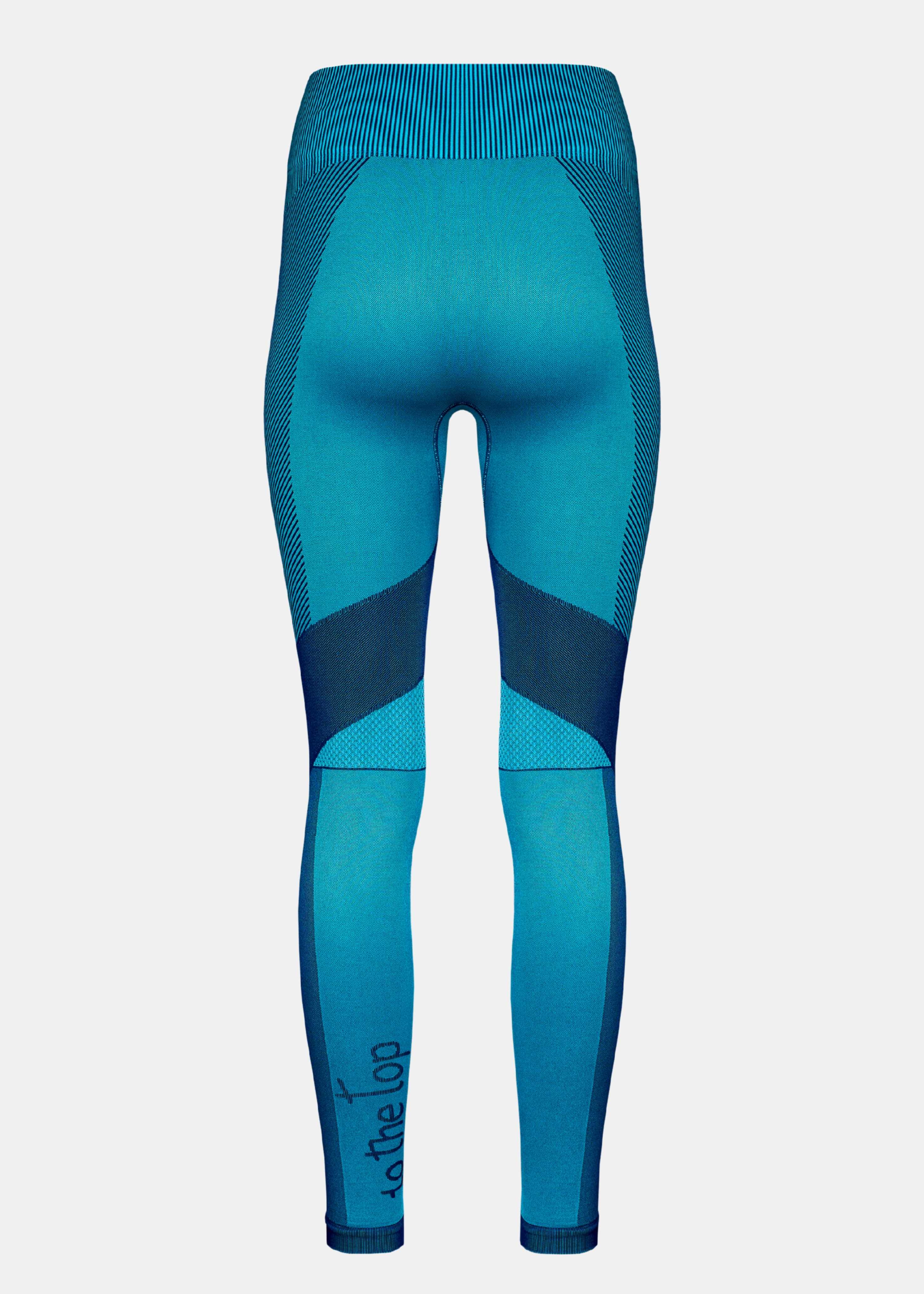 Seamless leggings in aqua with soft, body-hugging silhouette